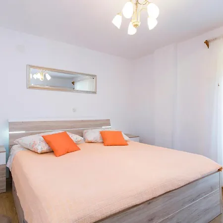 Beautiful In With House A Panoramic View Holiday home Labin (Istria)